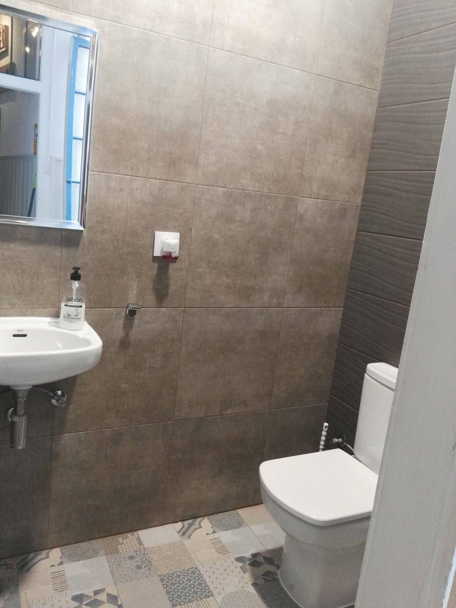 Hostal Dragonfly BCN