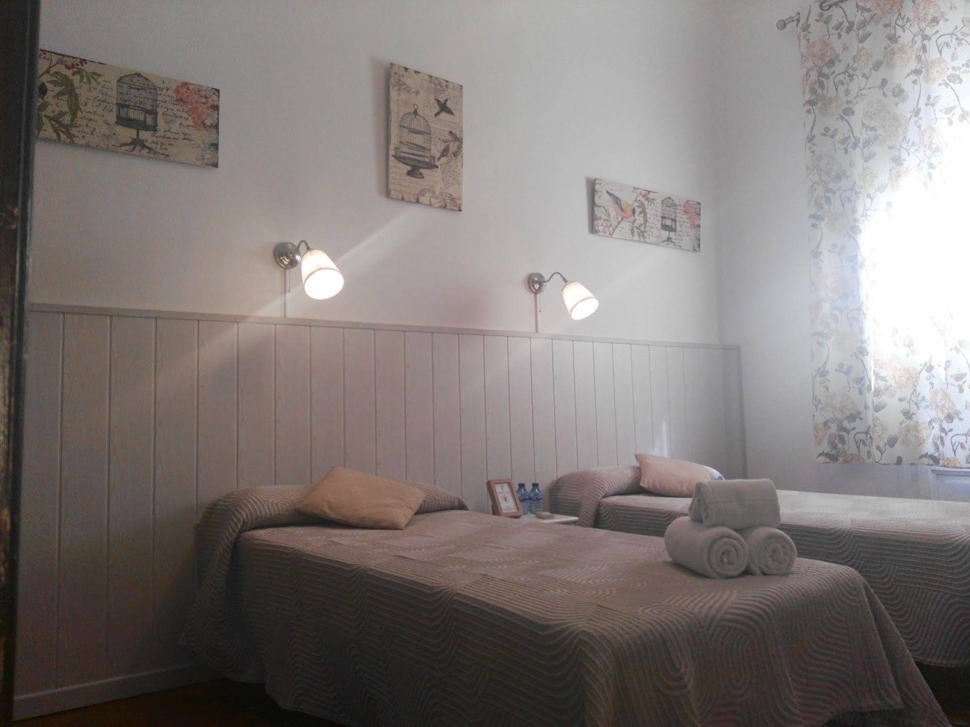 Hostal Dragonfly BCN