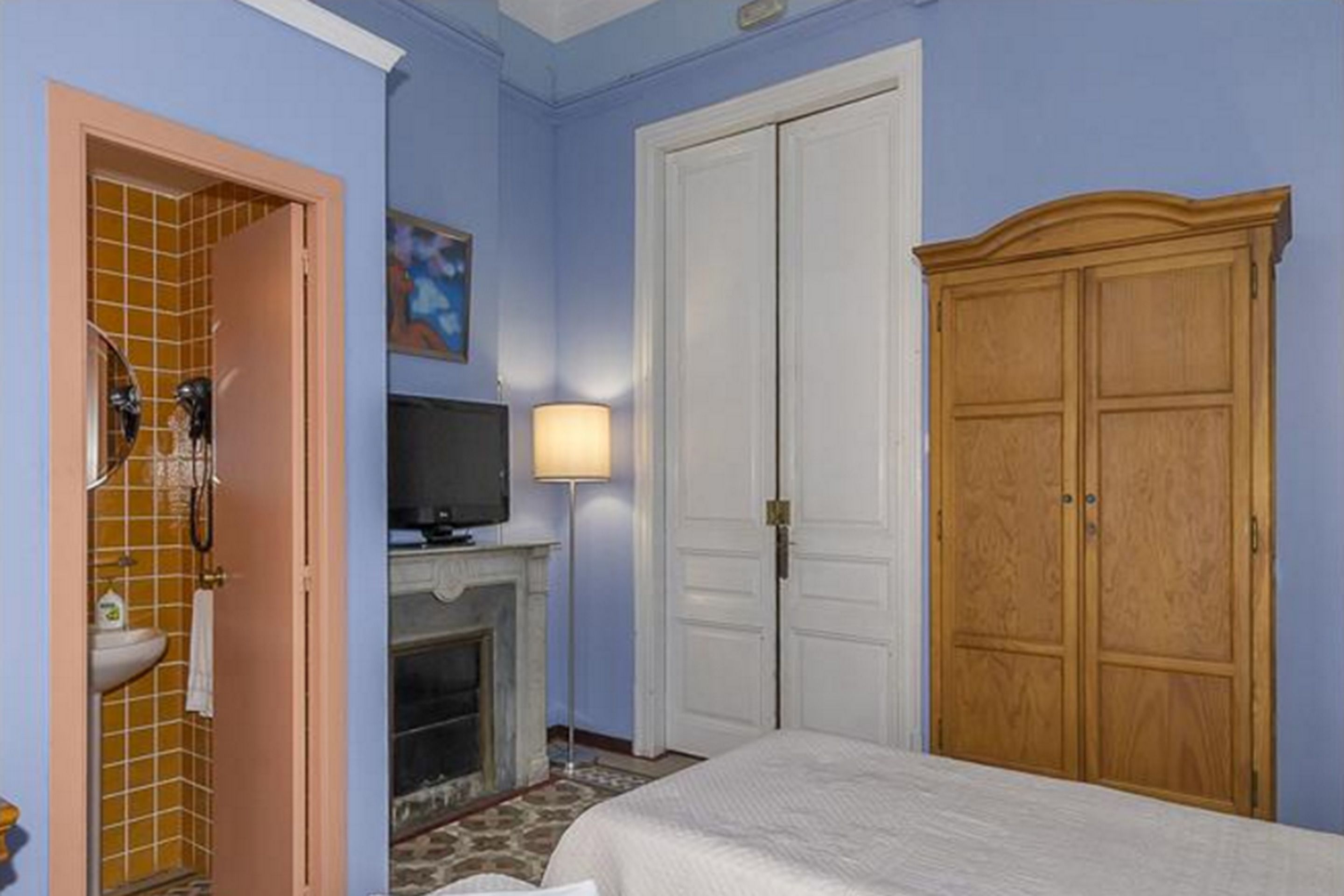 Hostal Girona