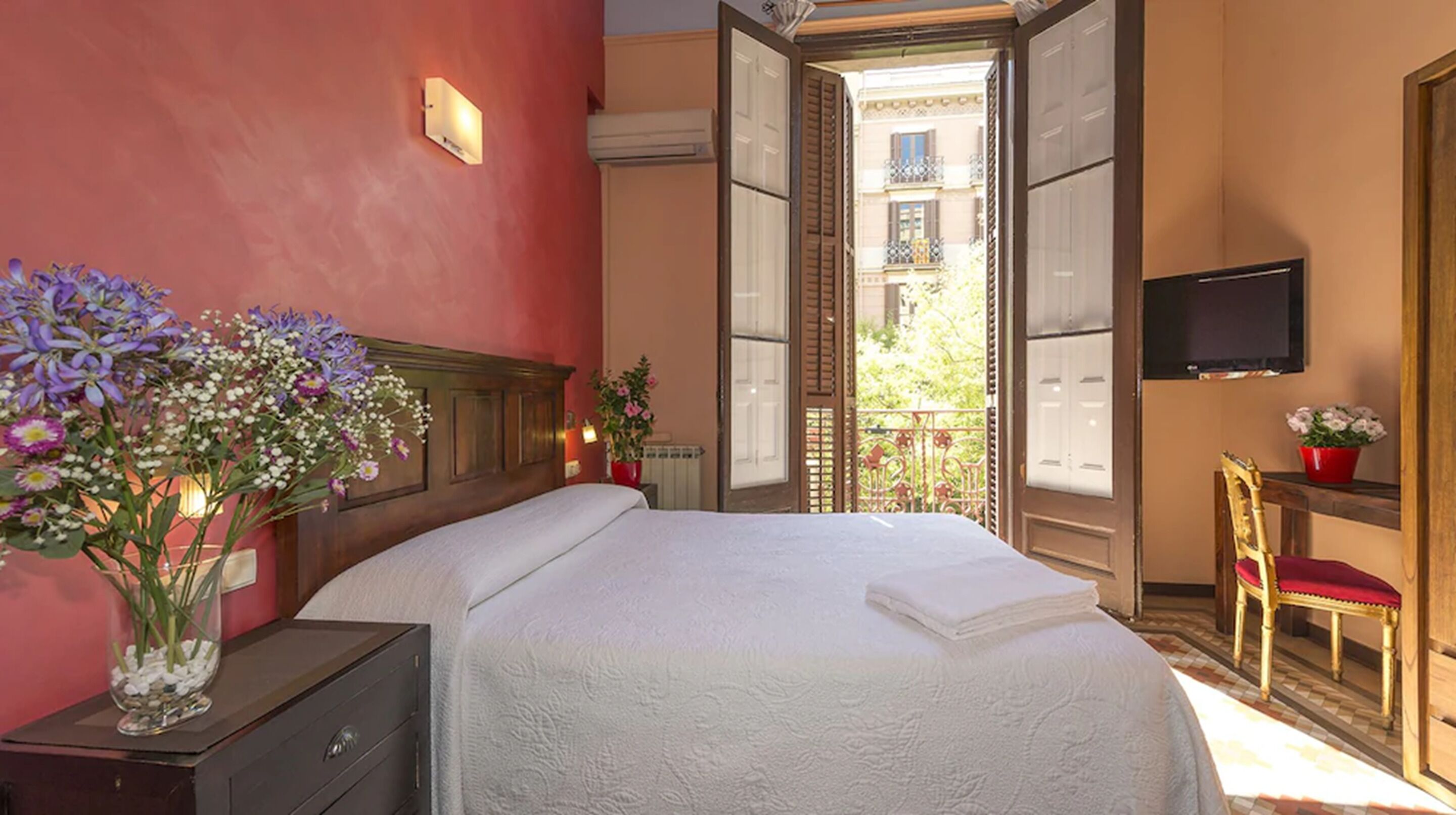 Hostal Girona
