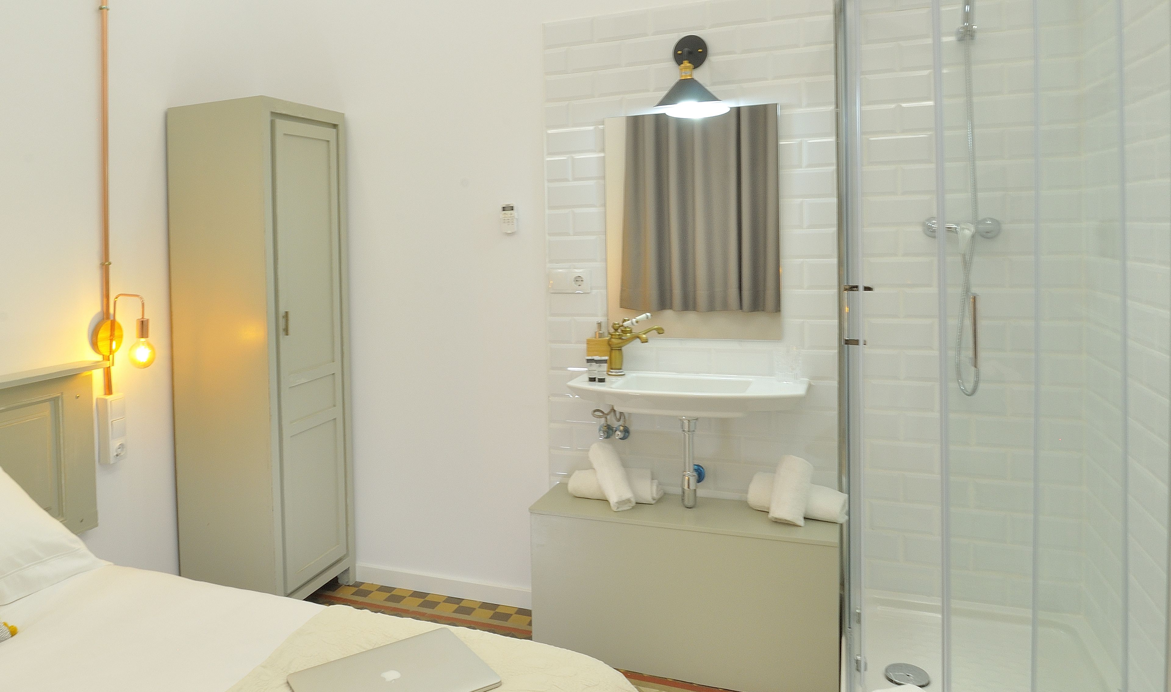 Hostal Girona