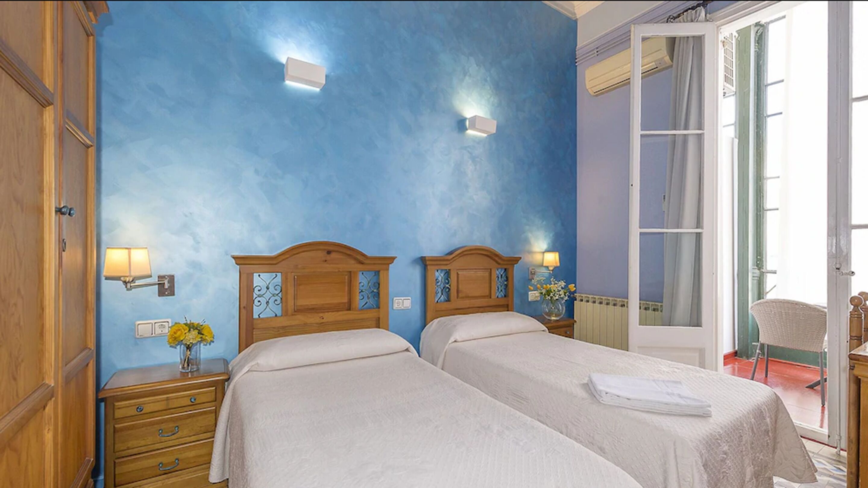 Hostal Girona