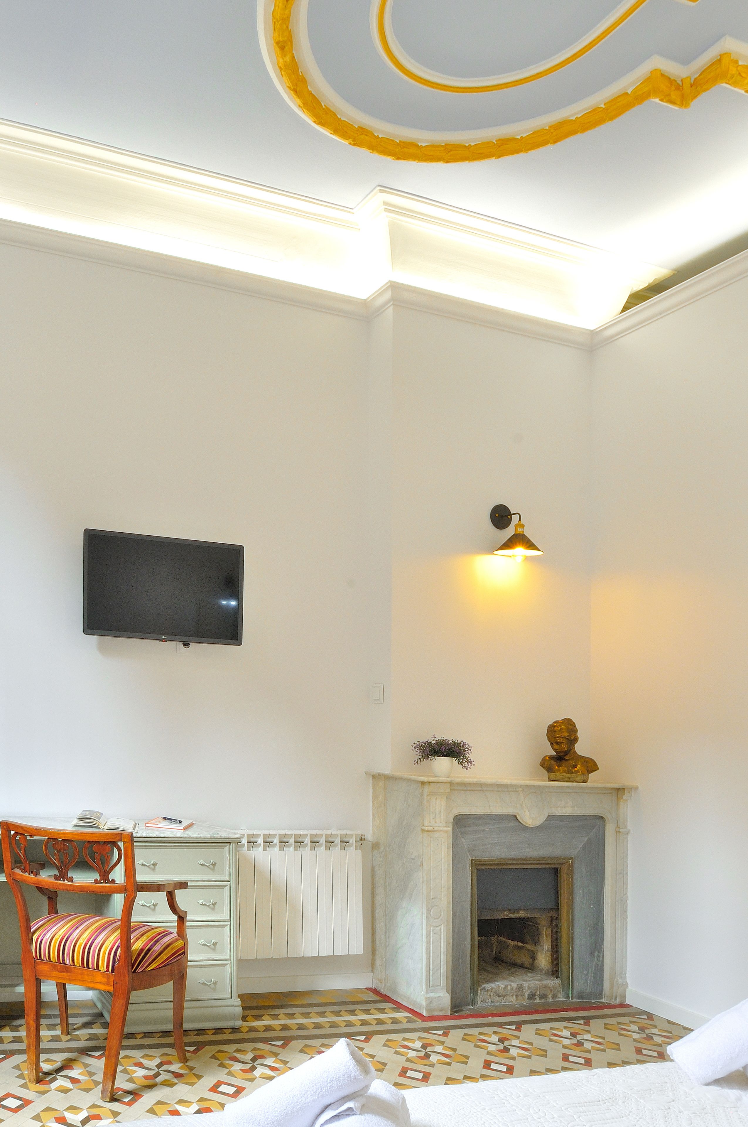 Hostal Girona