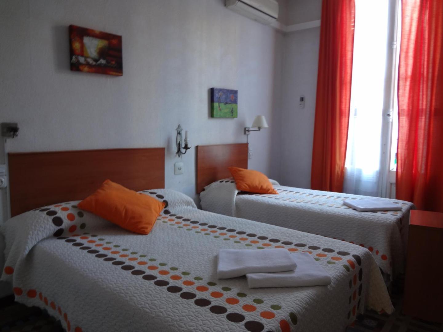 Hostal Lima