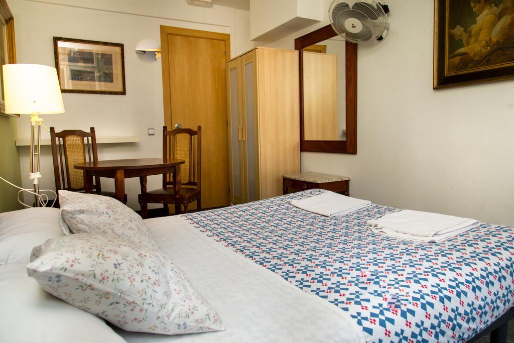 Hostal LK en Barcelona