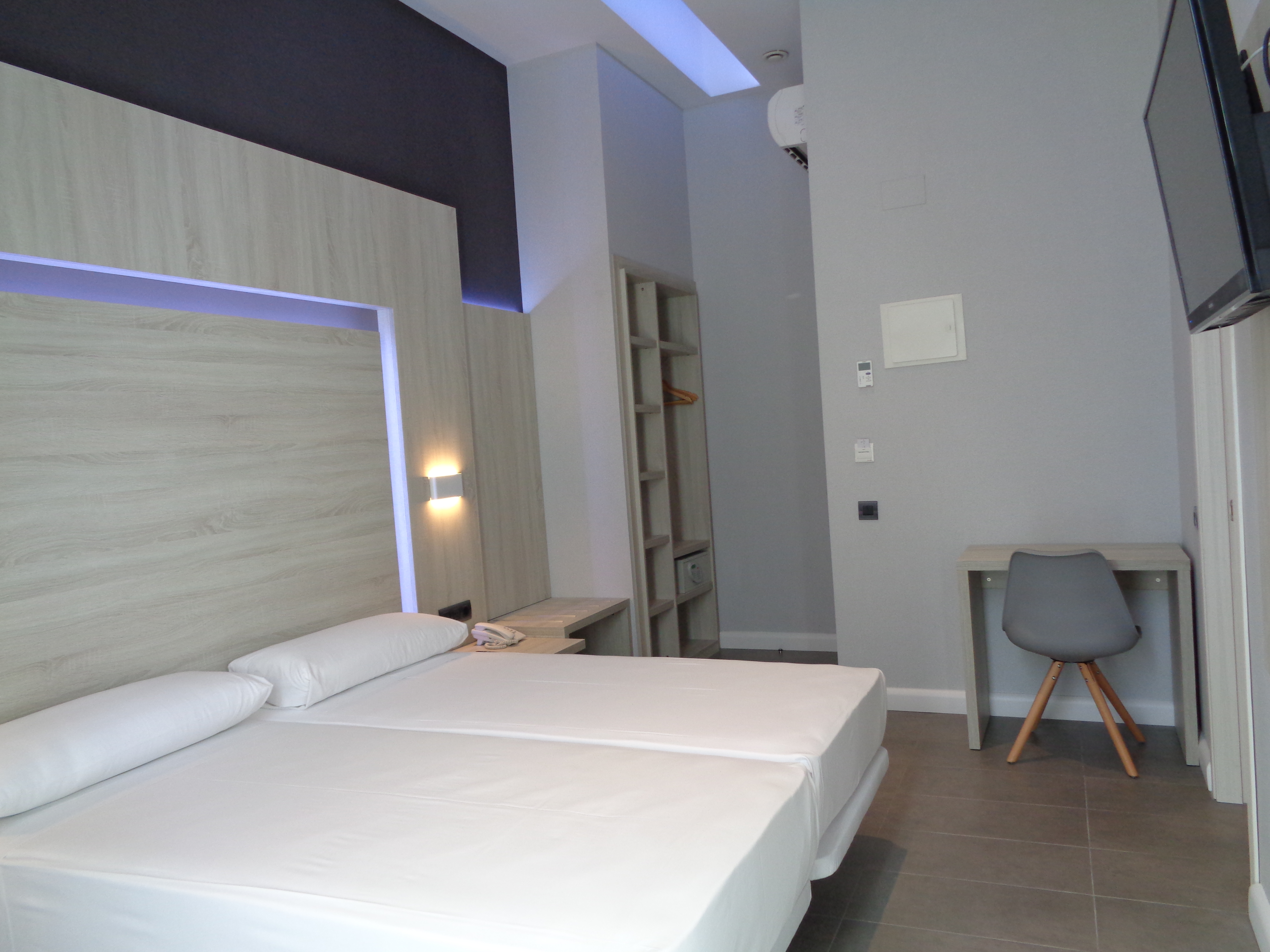 Hostal Plaza Goya BCN
