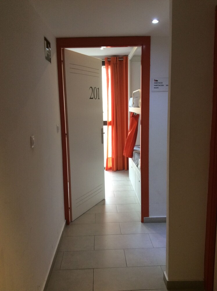 Hostelscat