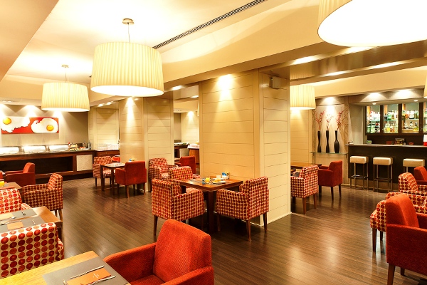 Hotel Midmost