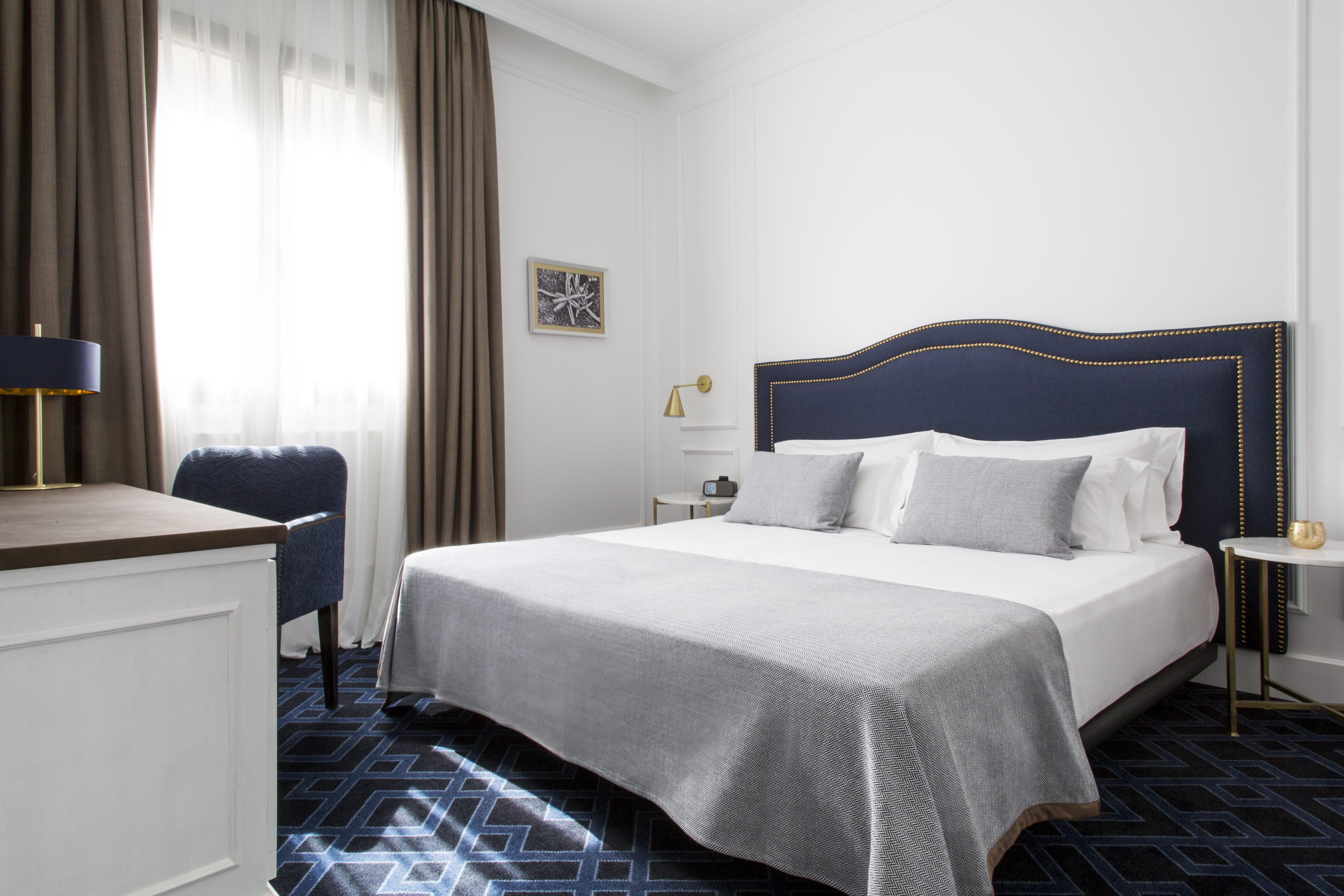 Hotel Midmost
