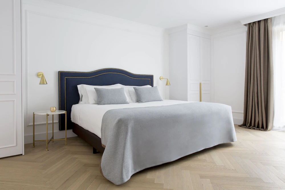 Hotel Midmost