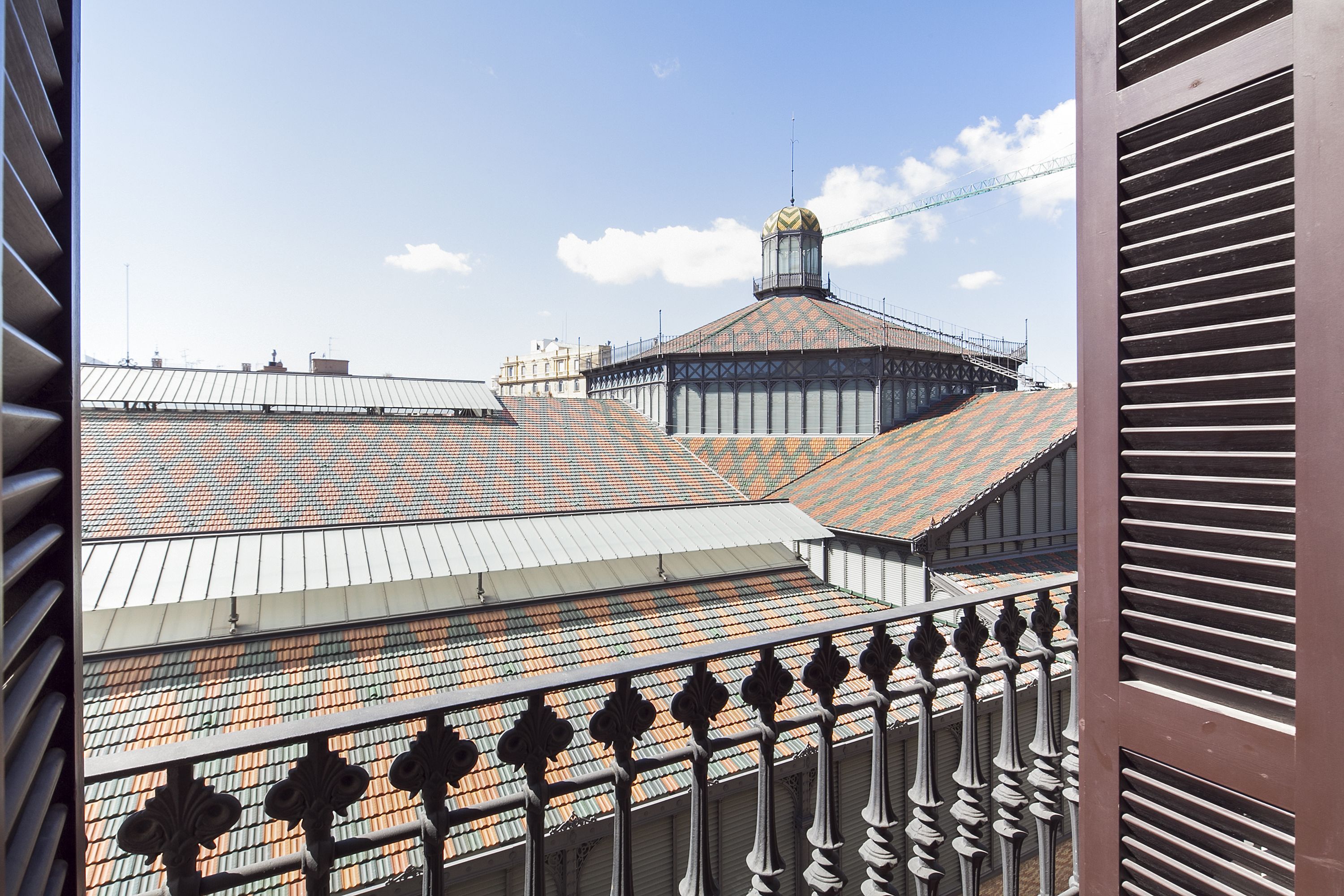 Inside Barcelona Apartments Mercat