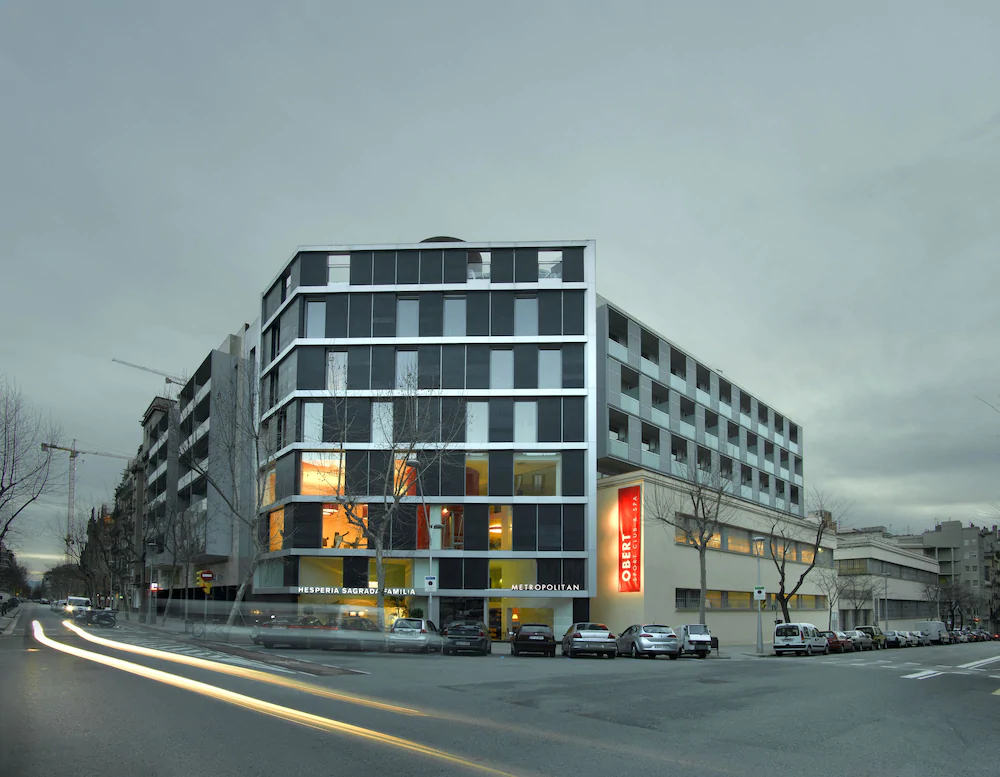Metropolitan Sport Residences