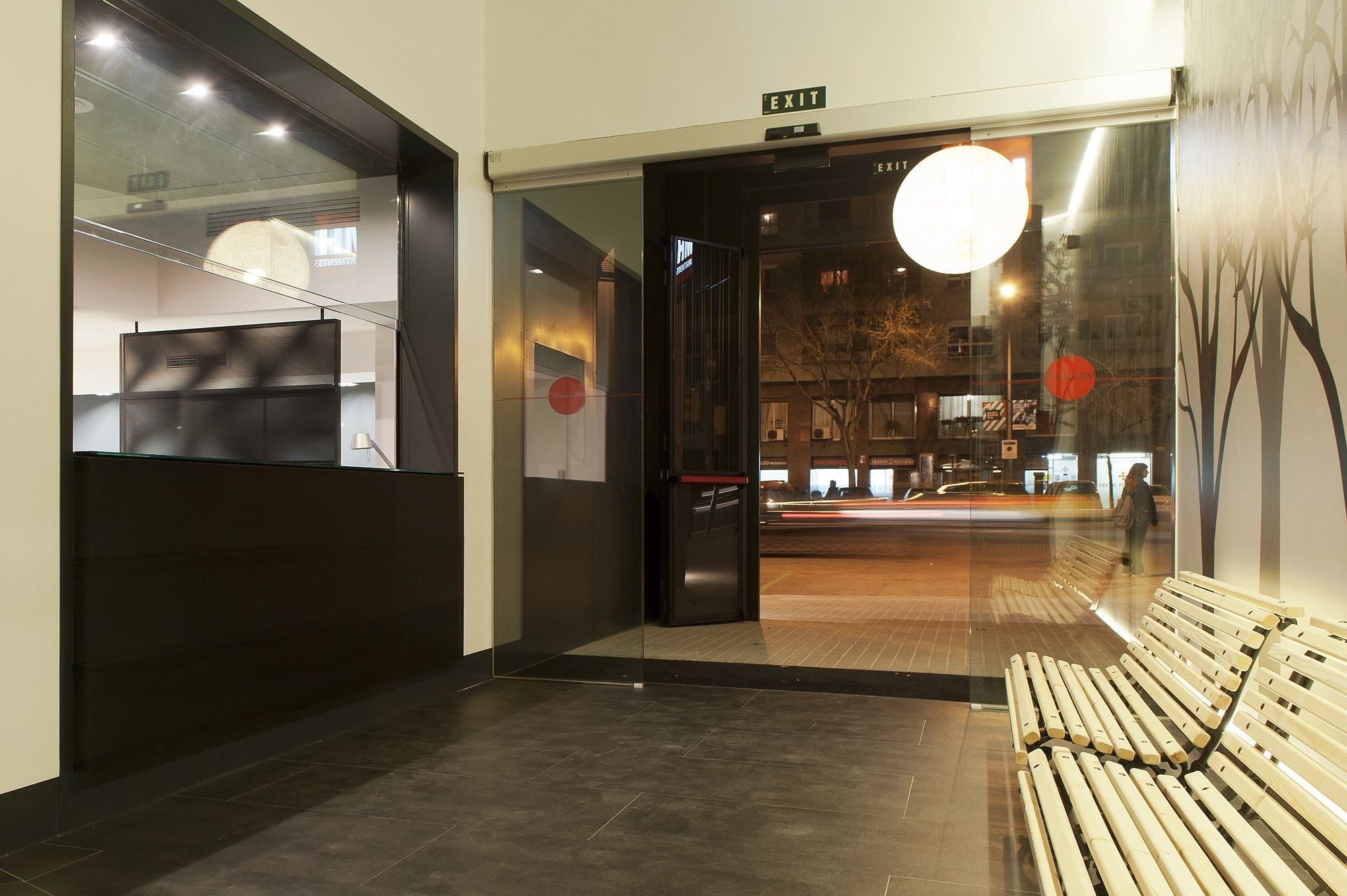 MH Apartments Central Barcelona