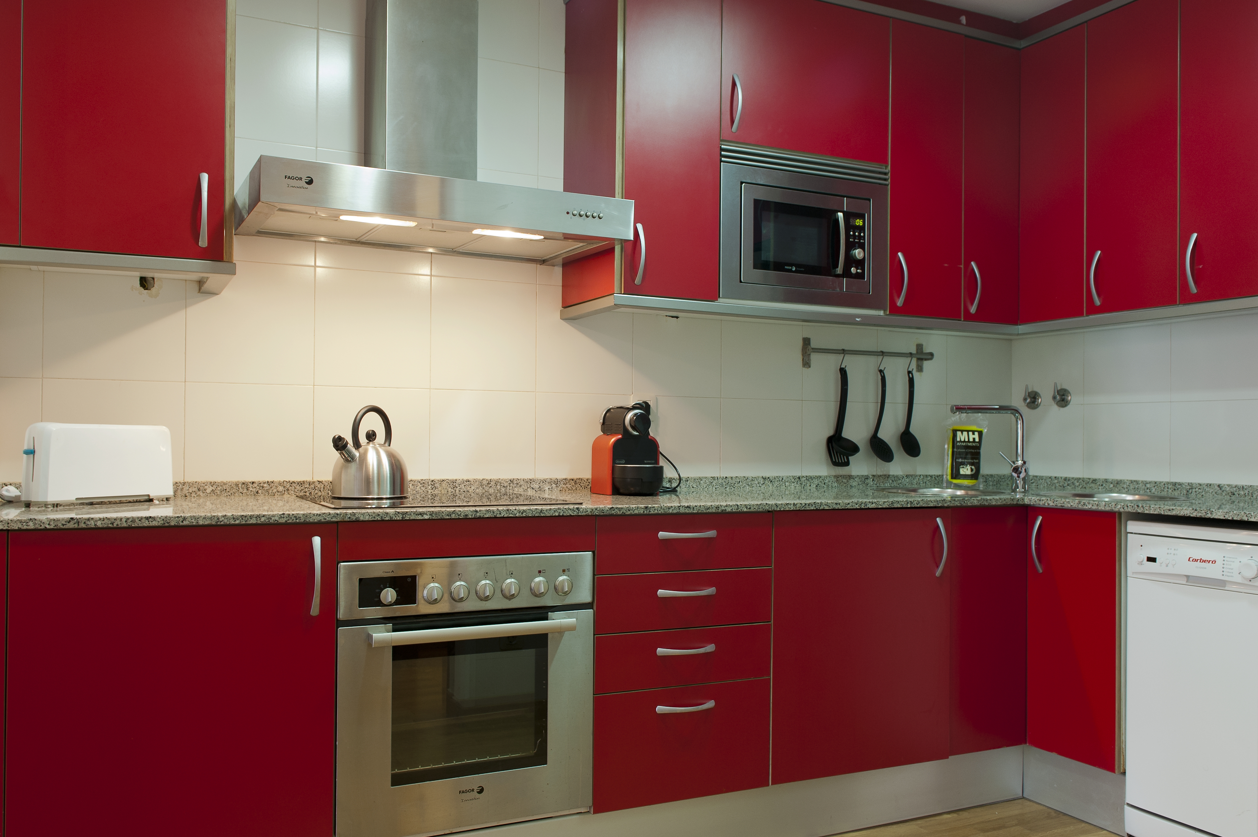 MH Apartments Gracia