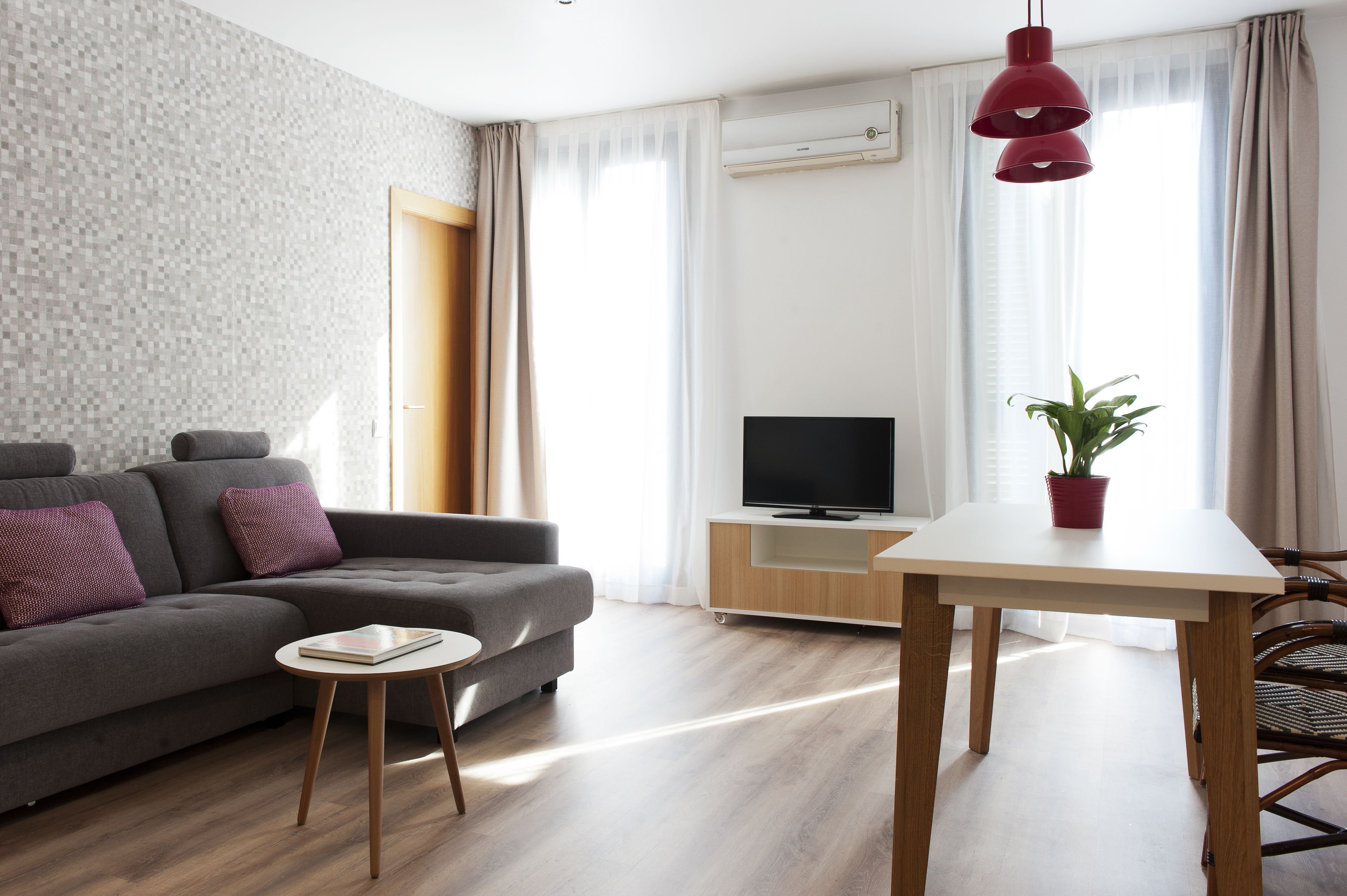 MH Apartments Sagrada Familia