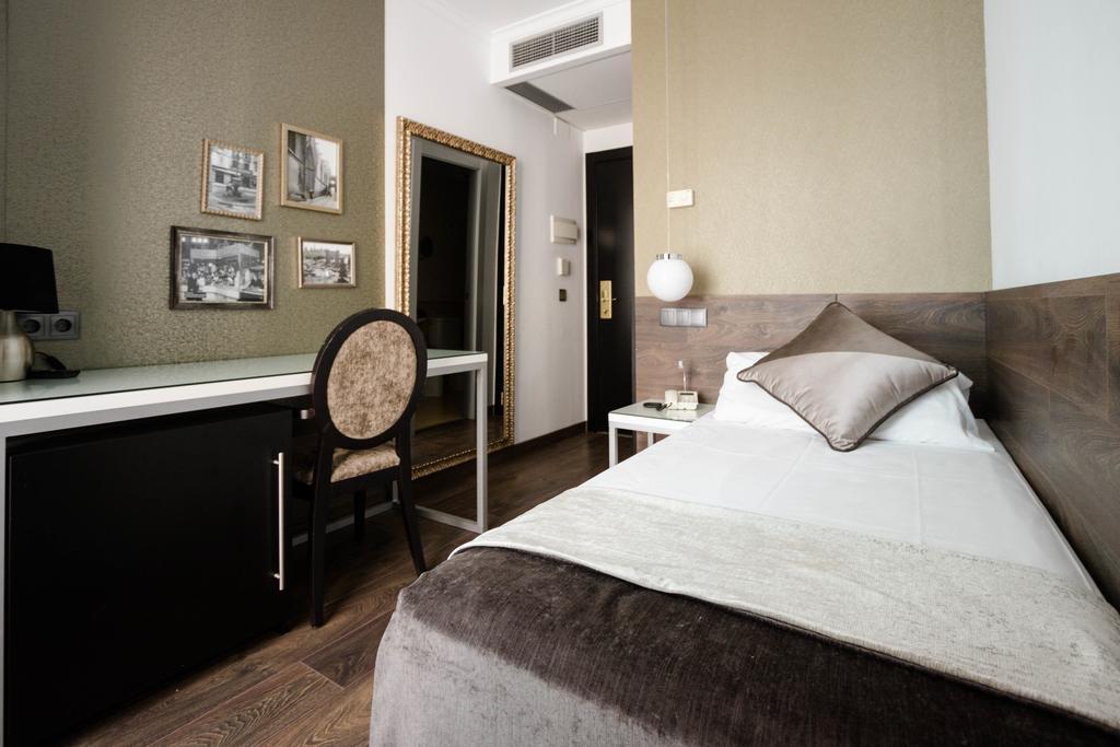 Hotel Moderno Barcelona