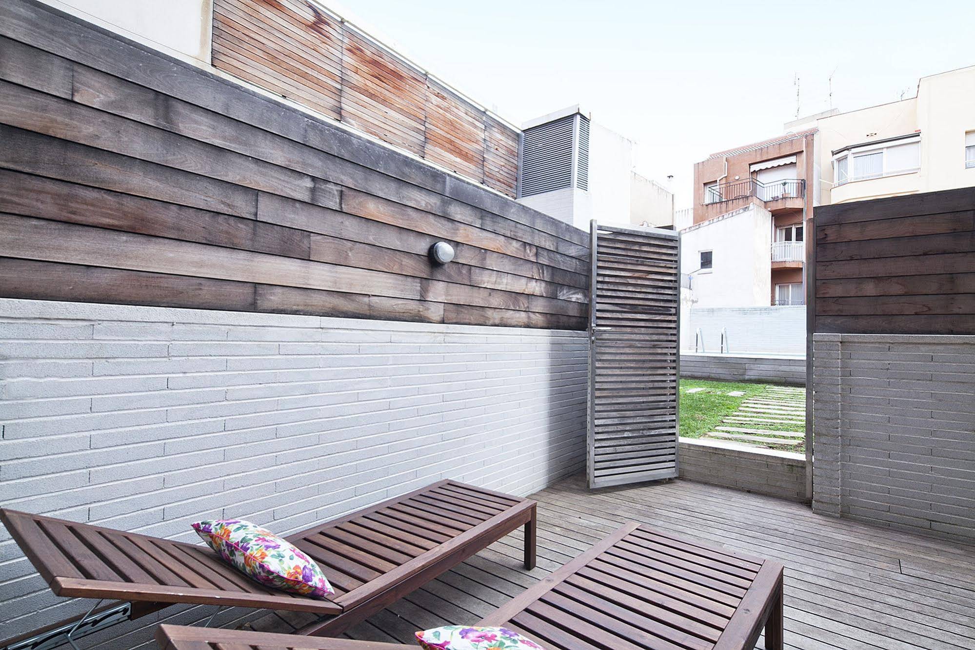 My Space Barcelona Gracia Pool Center