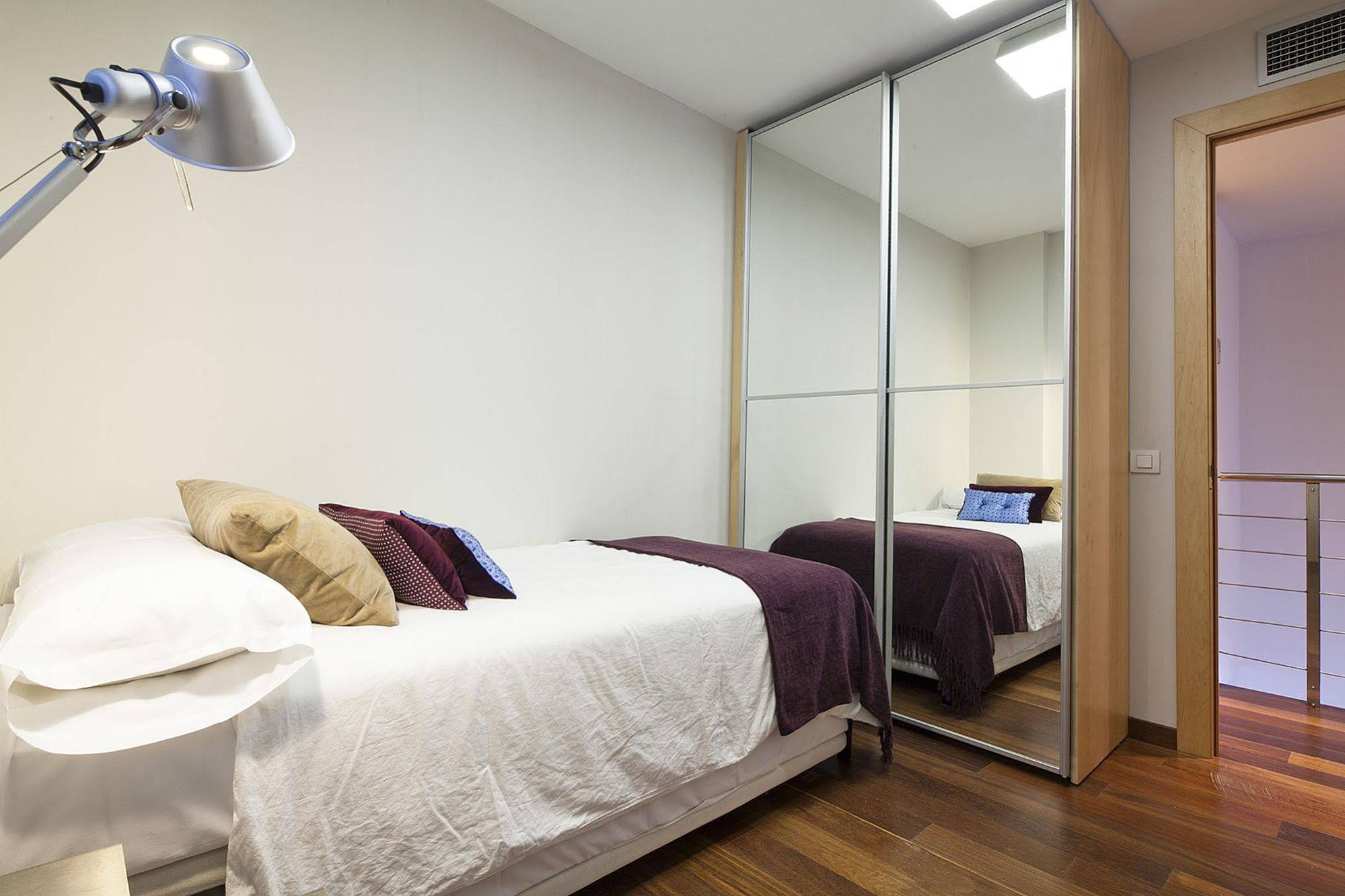 My Space Barcelona Gracia Pool Center