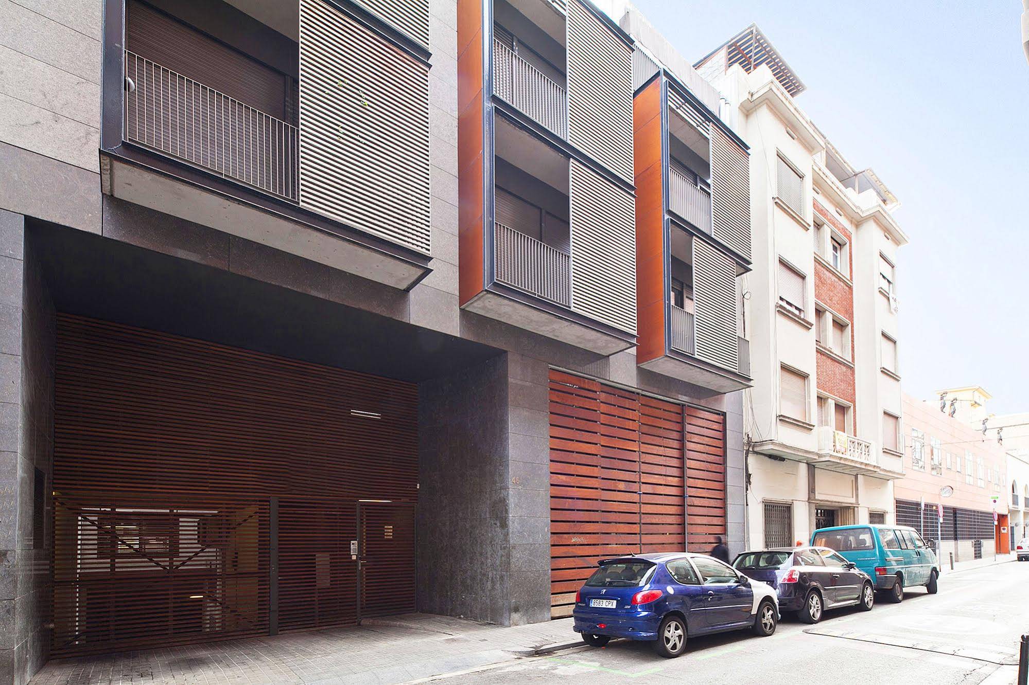 My Space Barcelona Gracia Pool Center