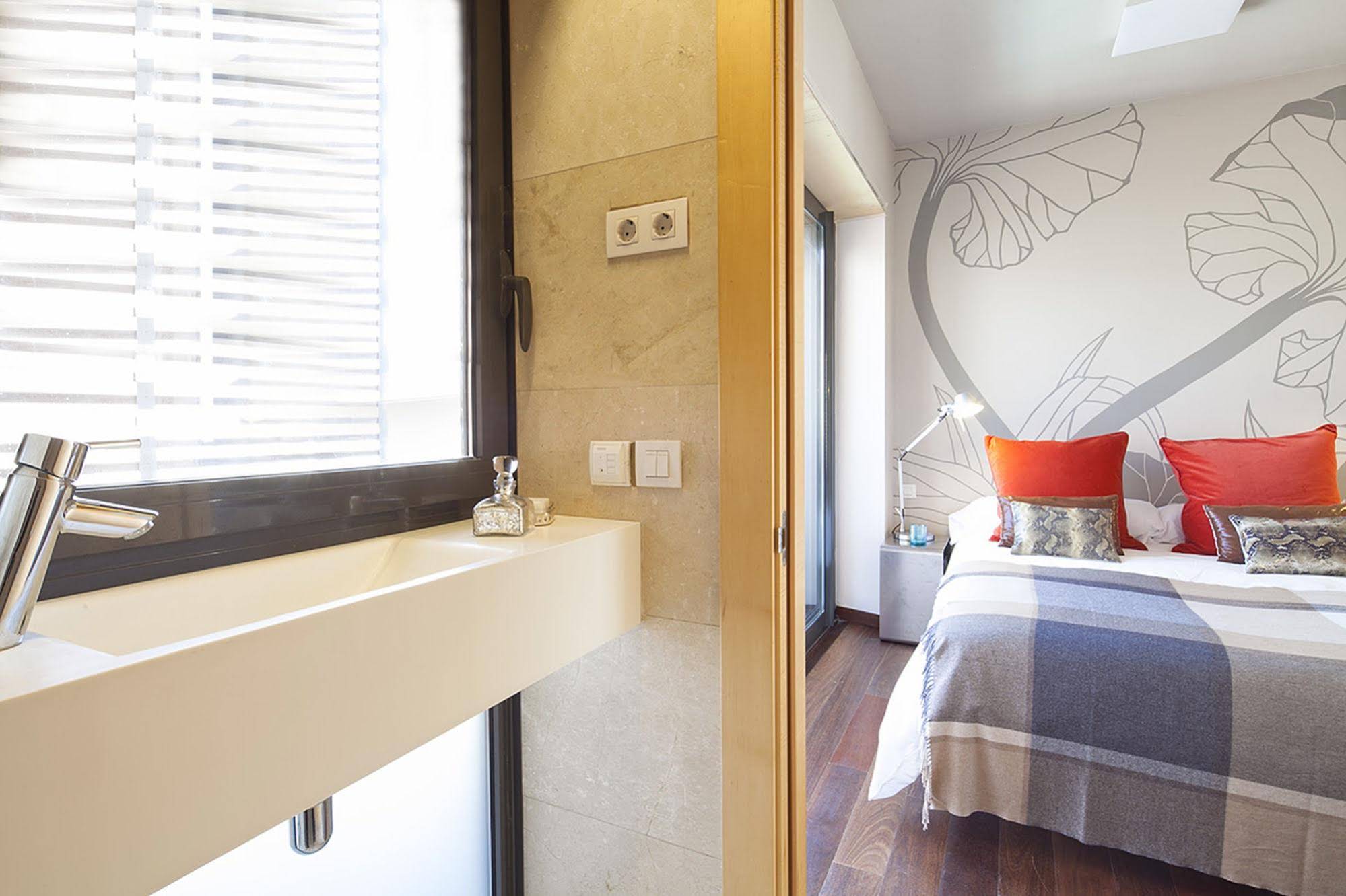 My Space Barcelona Gracia Pool Center