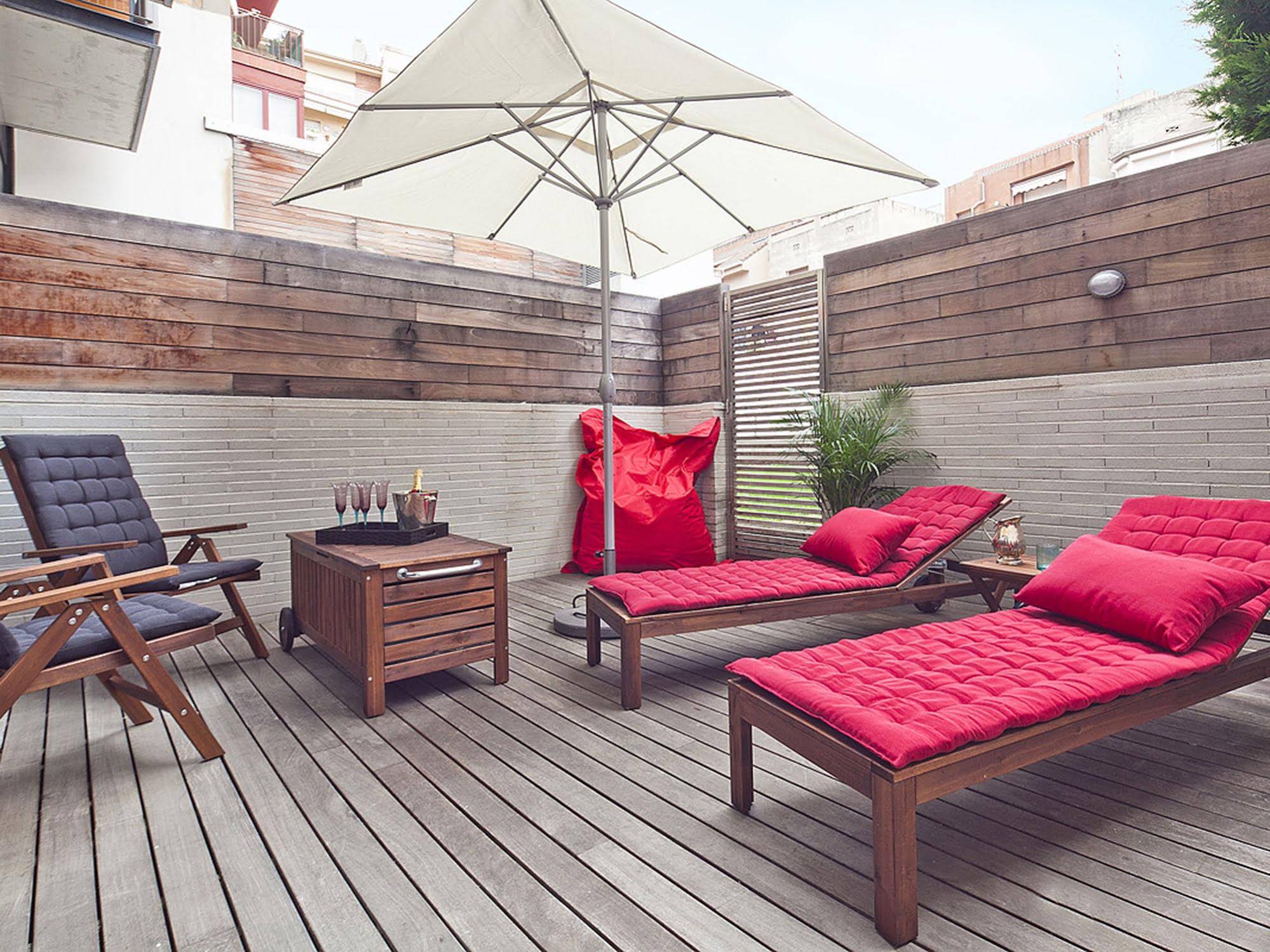 My Space Barcelona Gracia Pool Center