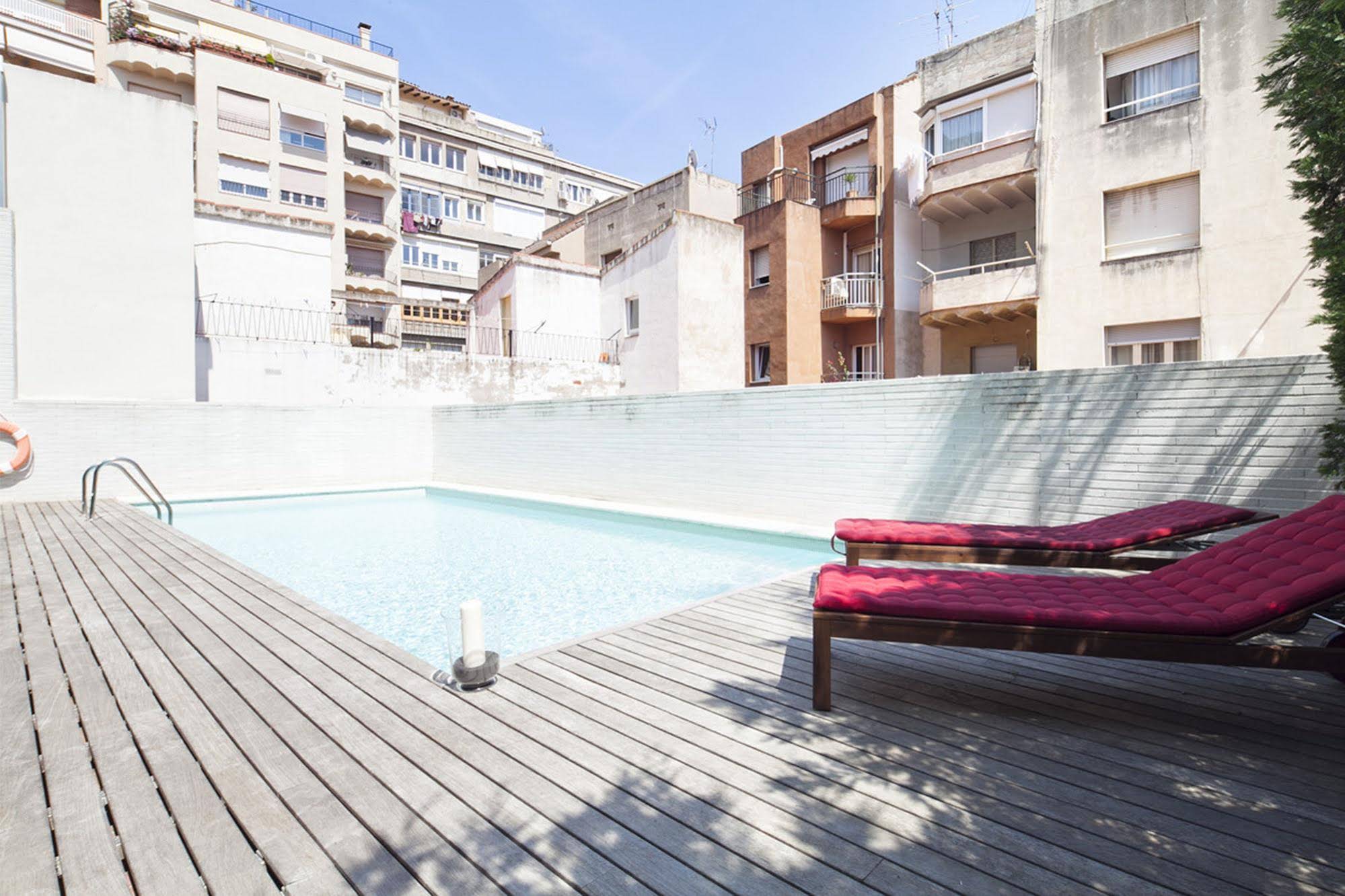 My Space Barcelona Gracia Pool Center