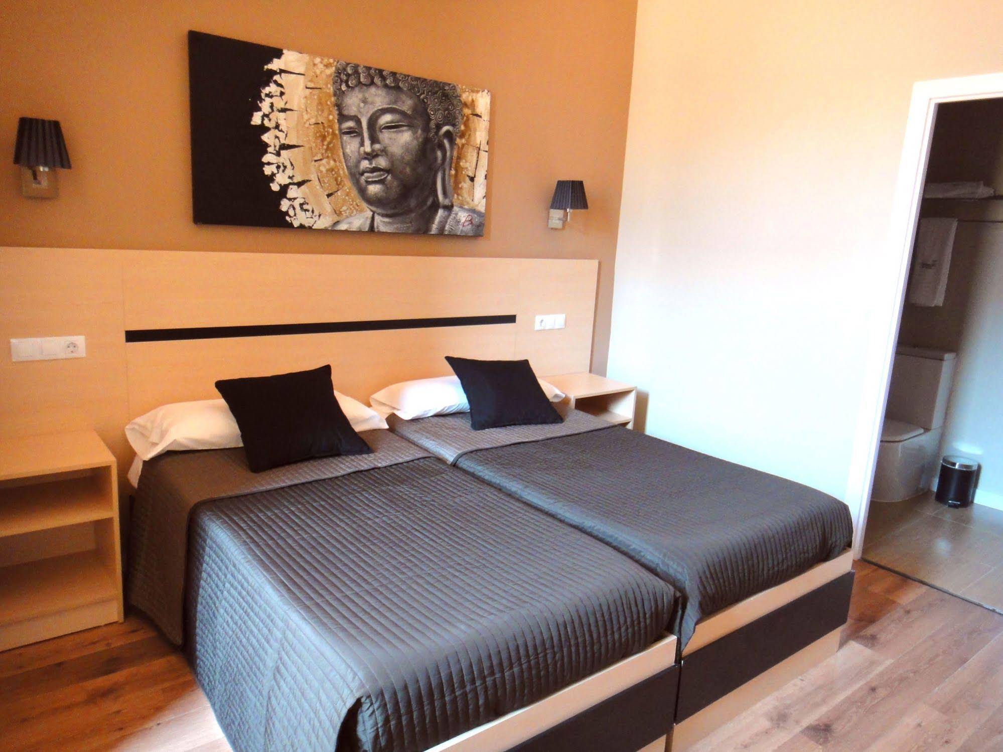 Natura Barcelona Hostal