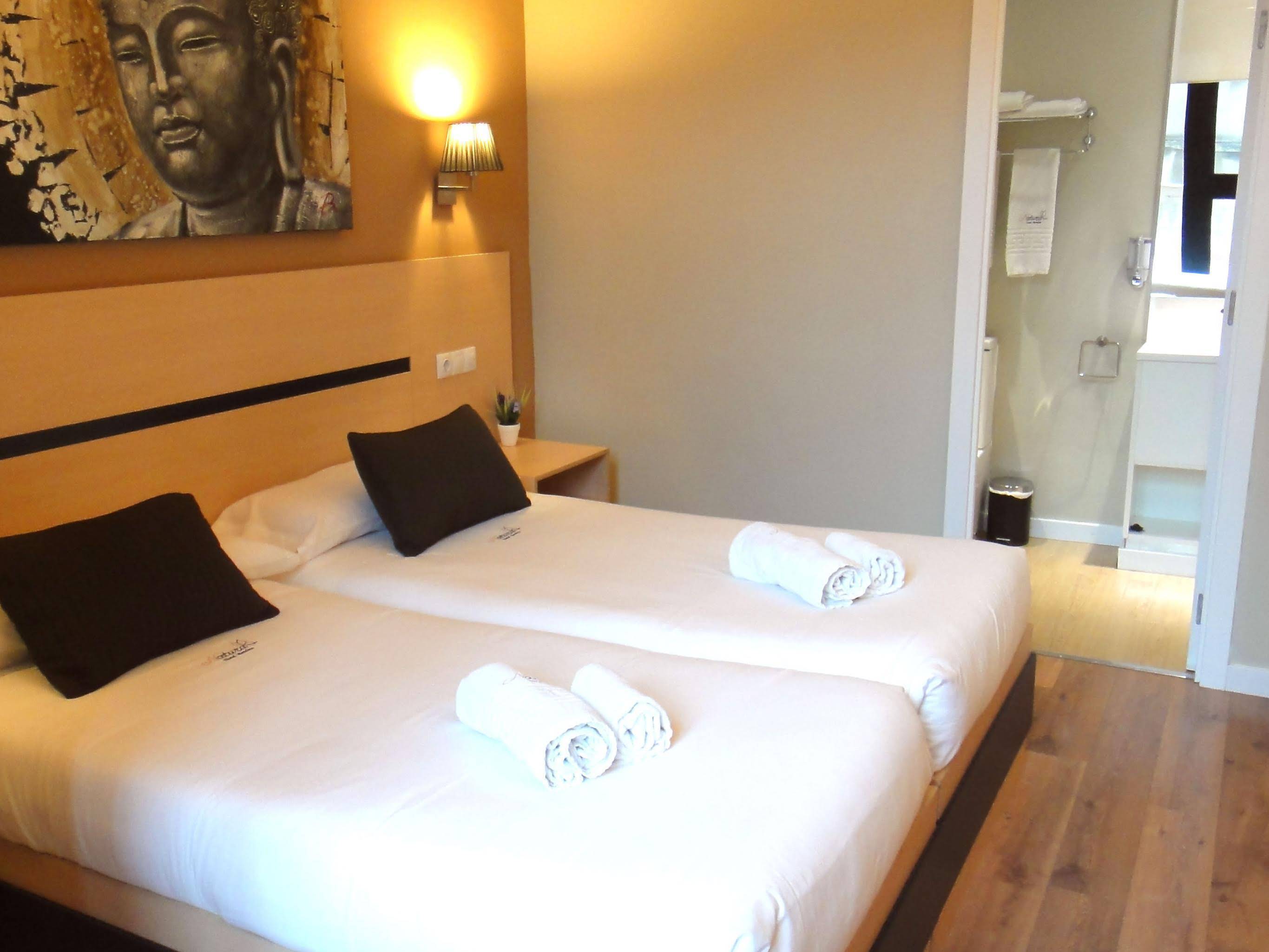 Natura Barcelona Hostal