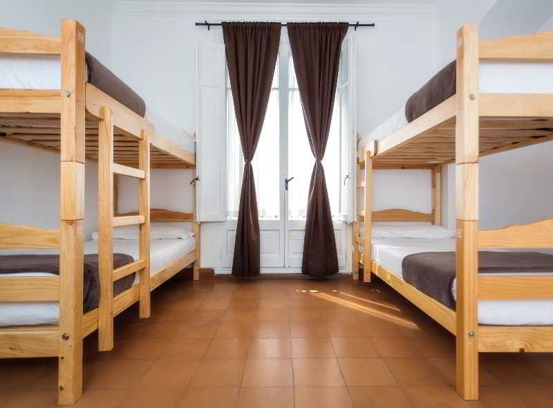 Nikbor Universitaria Residence