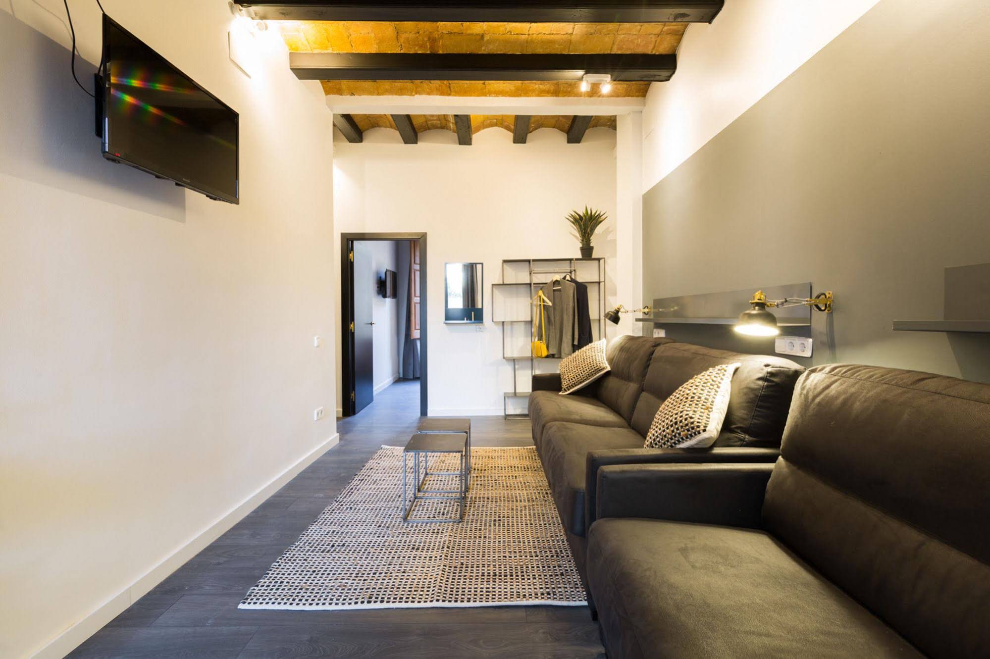 No 23 - The Streets Apartments