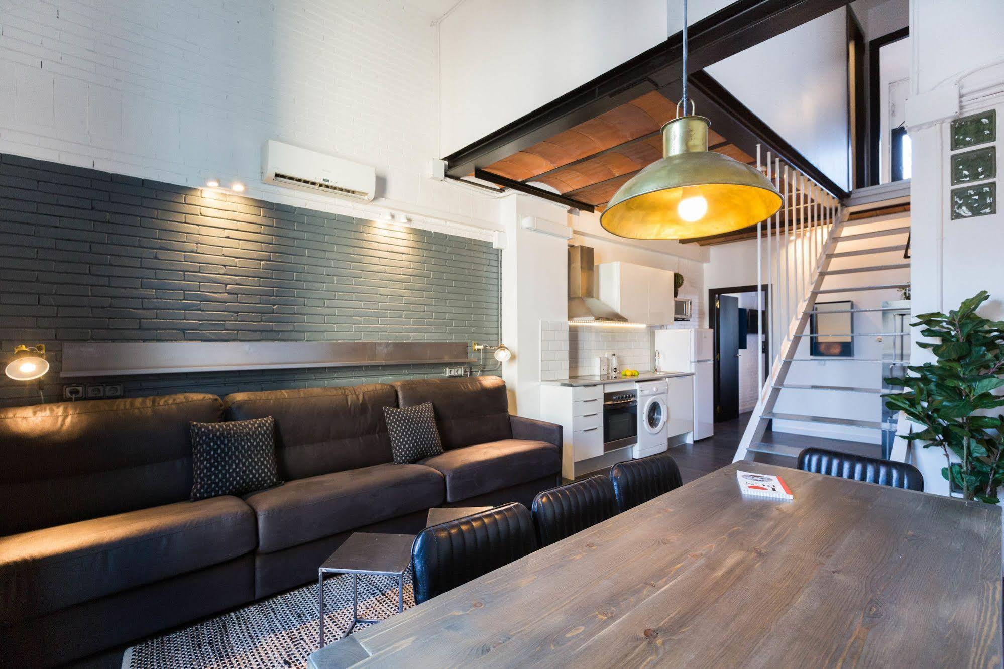 No 23 - The Streets Apartments