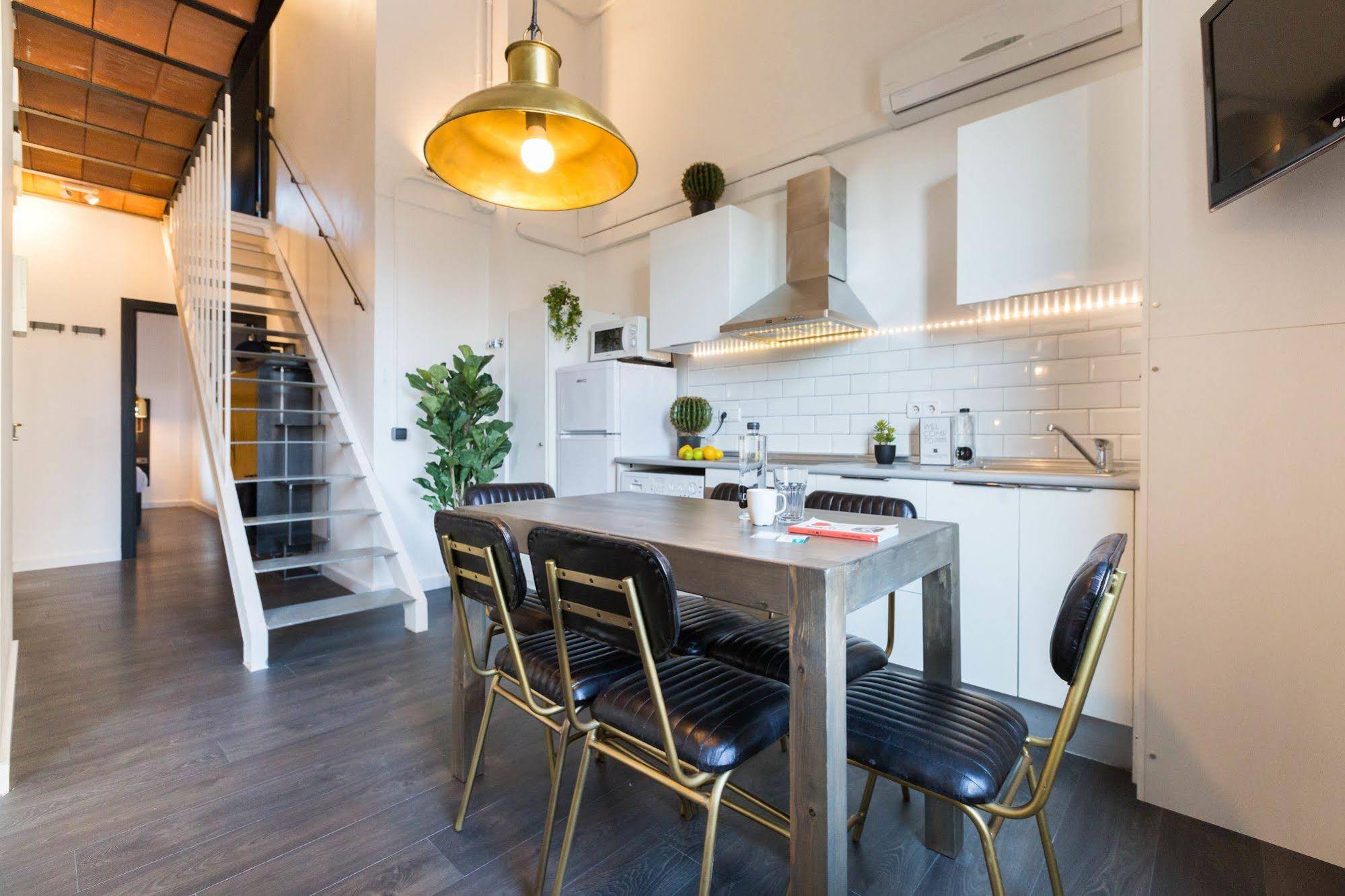 No 23 - The Streets Apartments