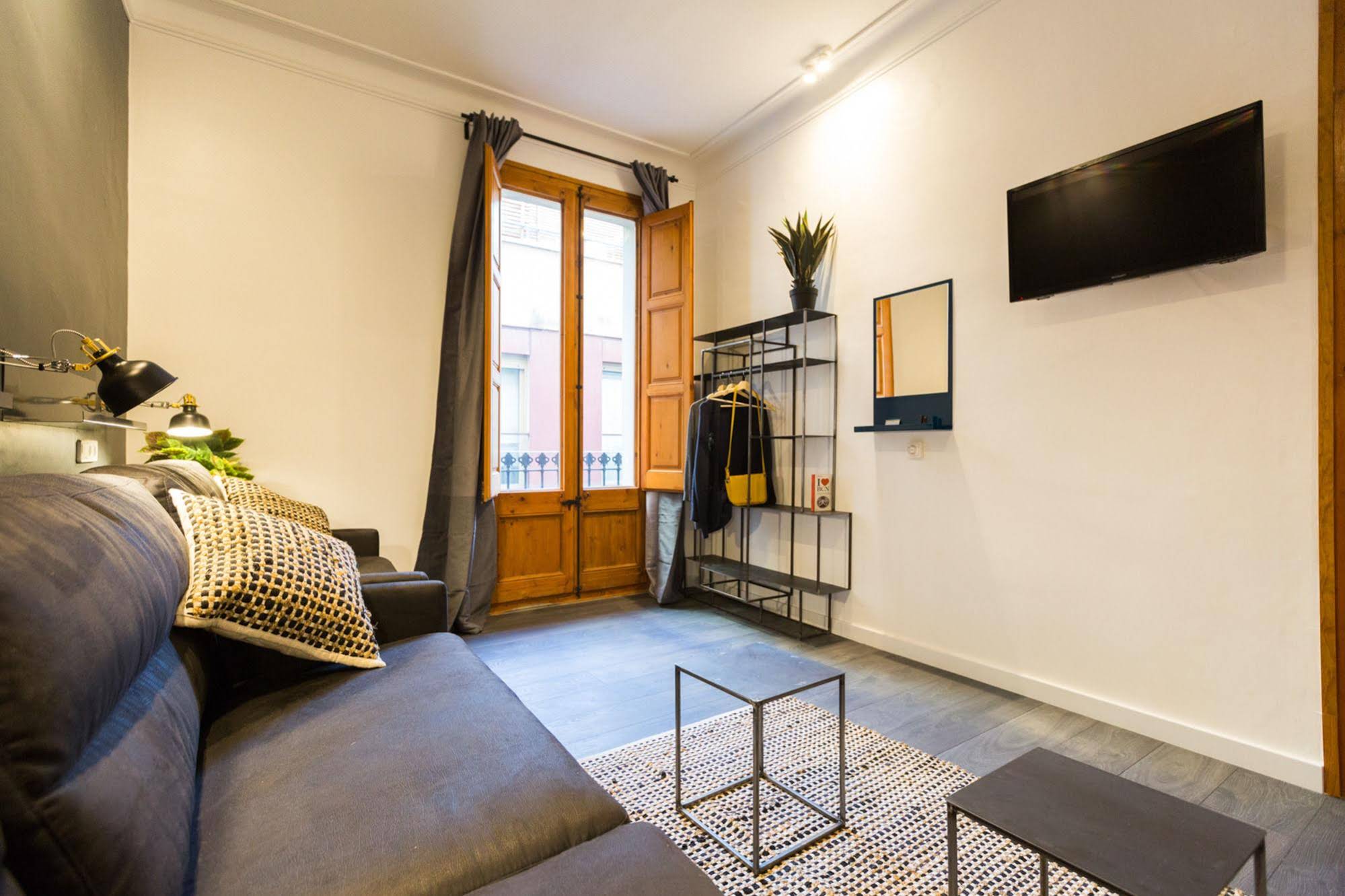 No 23 - The Streets Apartments