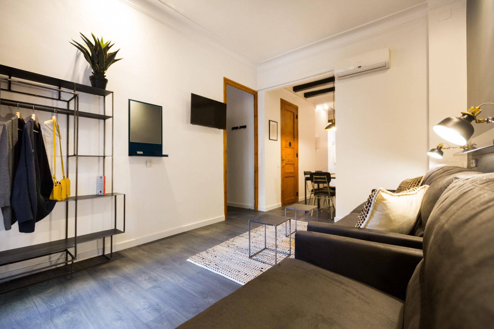 No 23 - The Streets Apartments