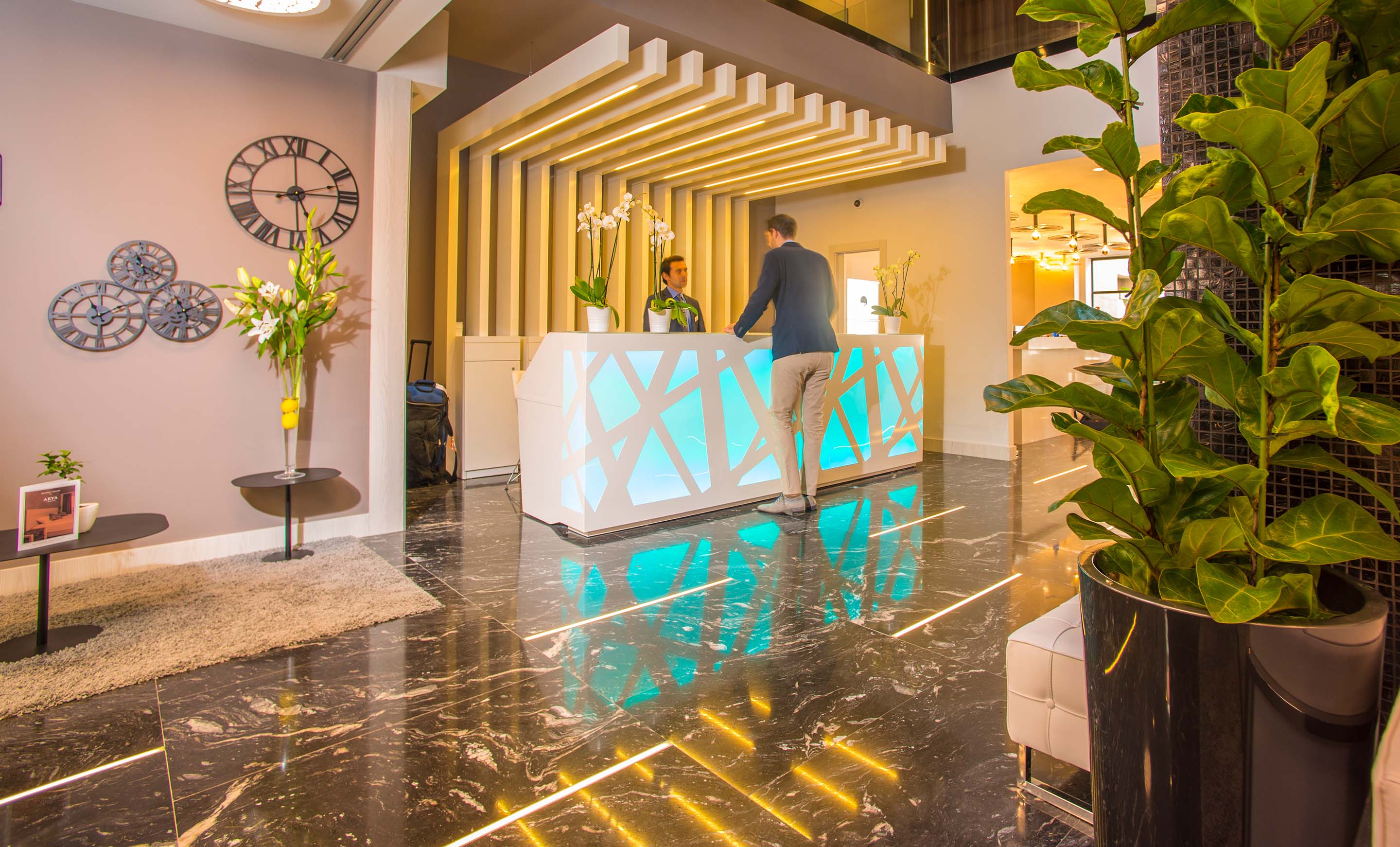 Arya Stadium Hotel