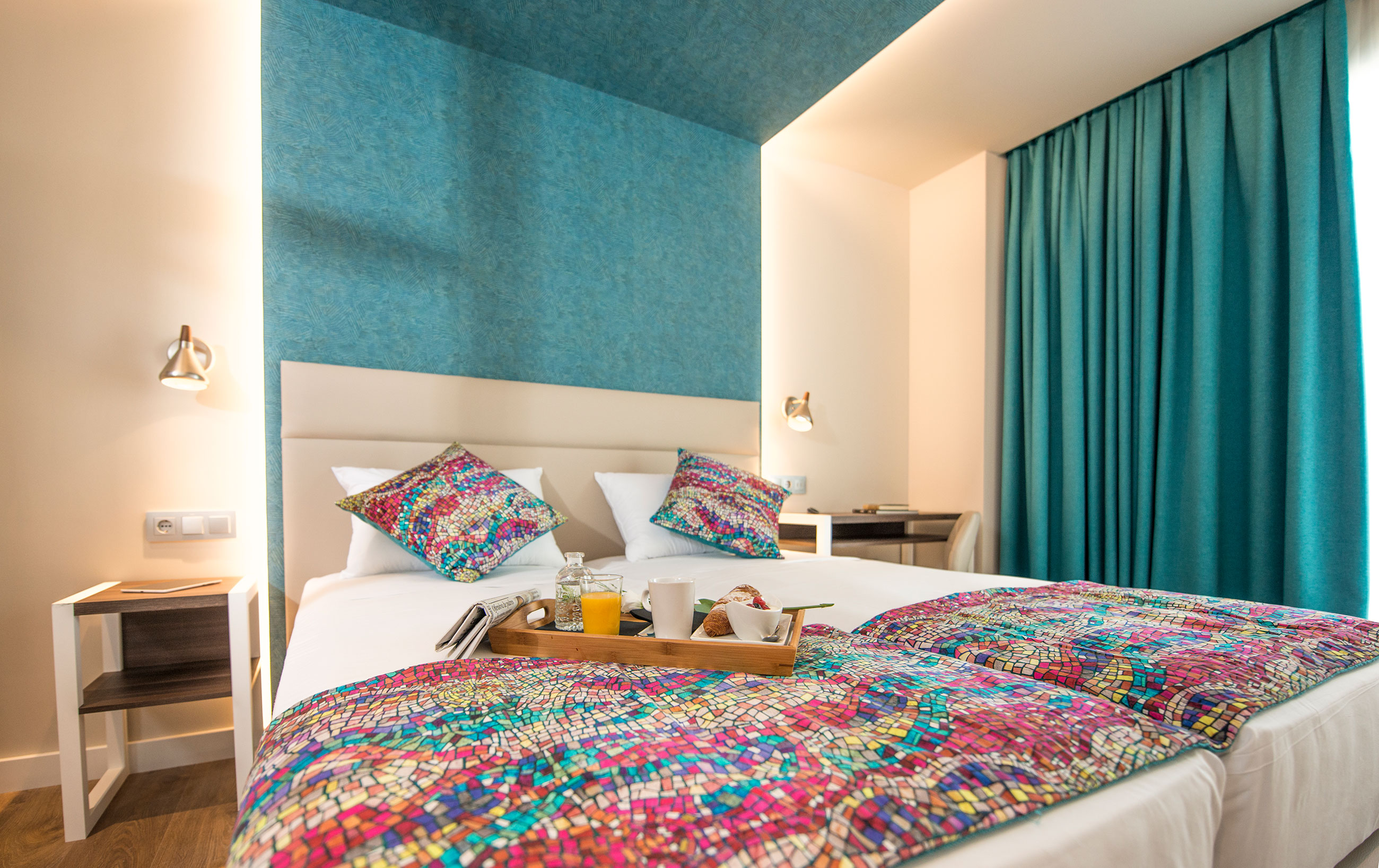 Arya Stadium Hotel