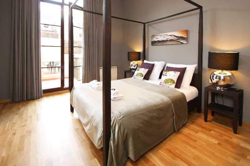 Paseo de Gracia Apartments