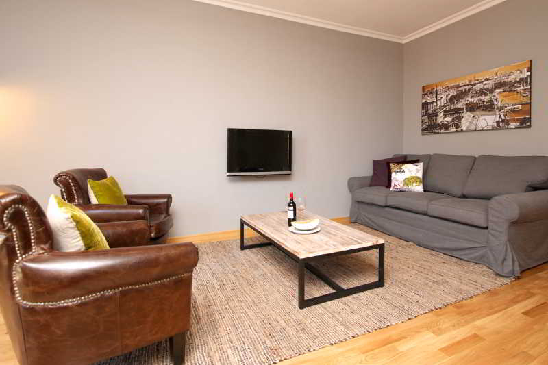 Paseo de Gracia Apartments