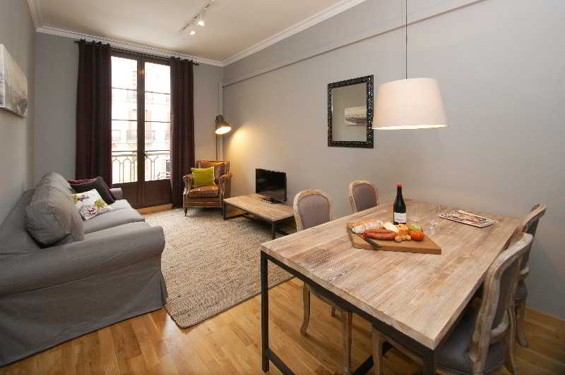 Paseo de Gracia Apartments