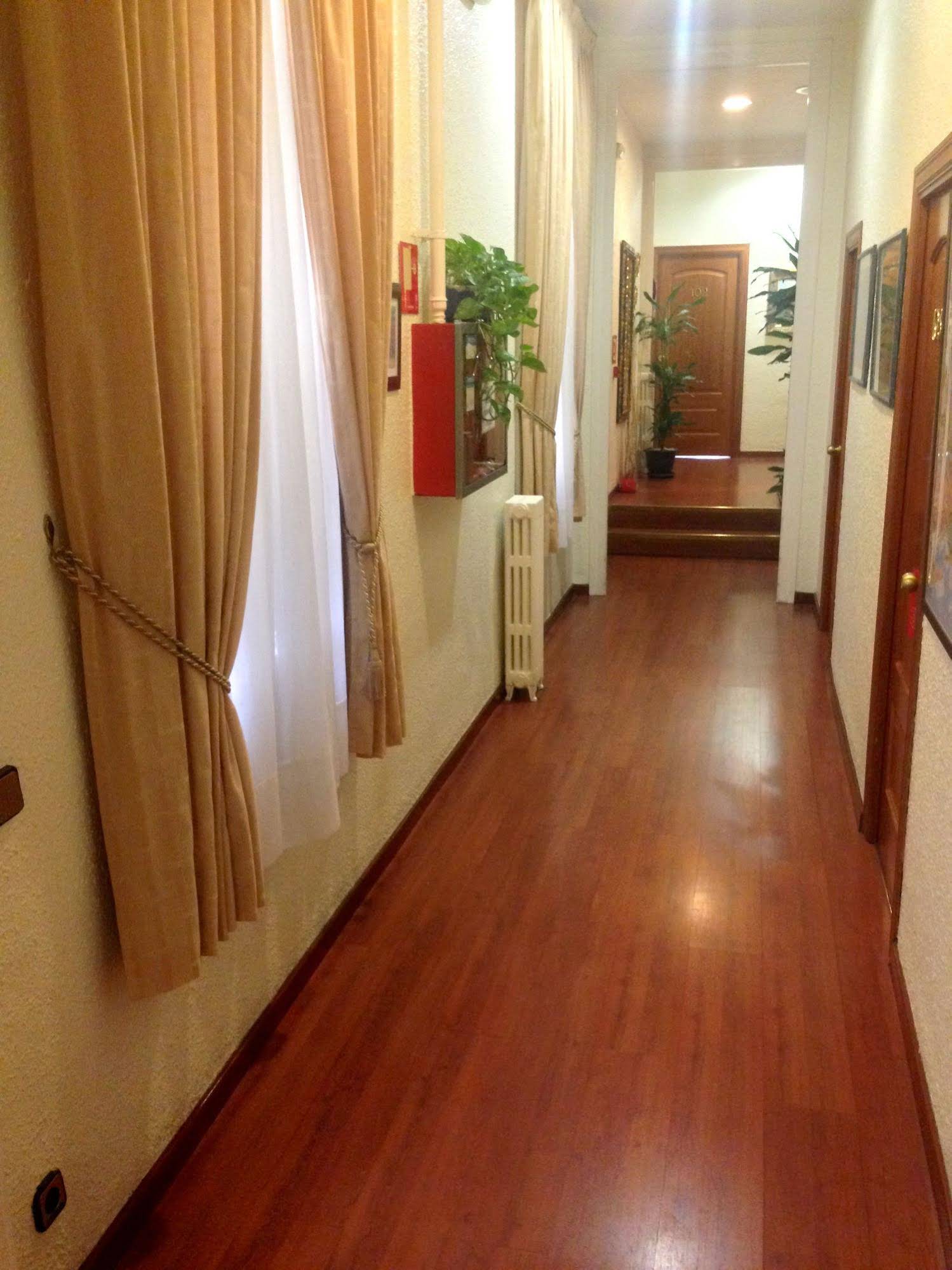 Pelayo Deluxe Apartments
