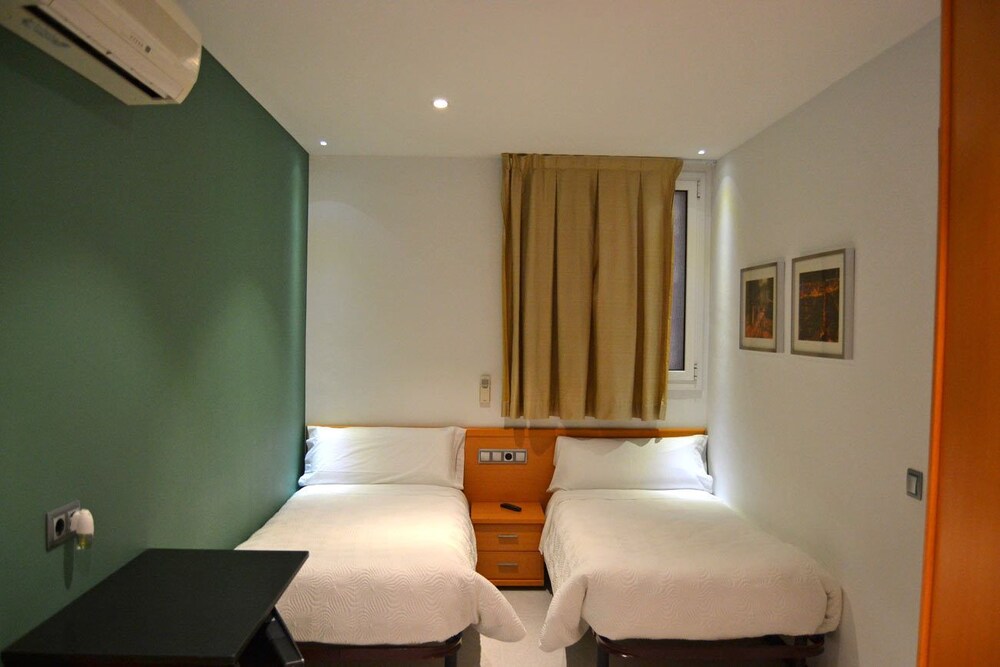 Pension Hostal Apolo