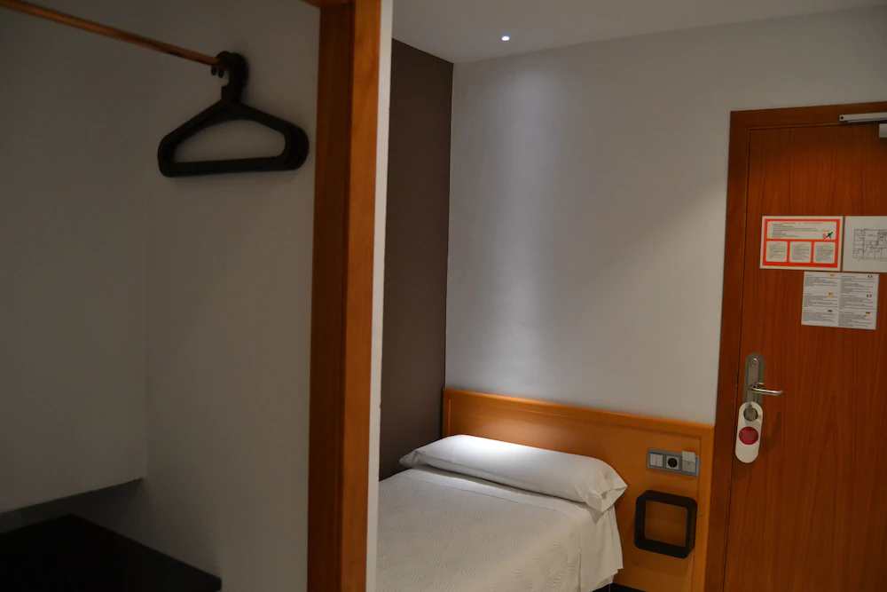 Pension Hostal Apolo