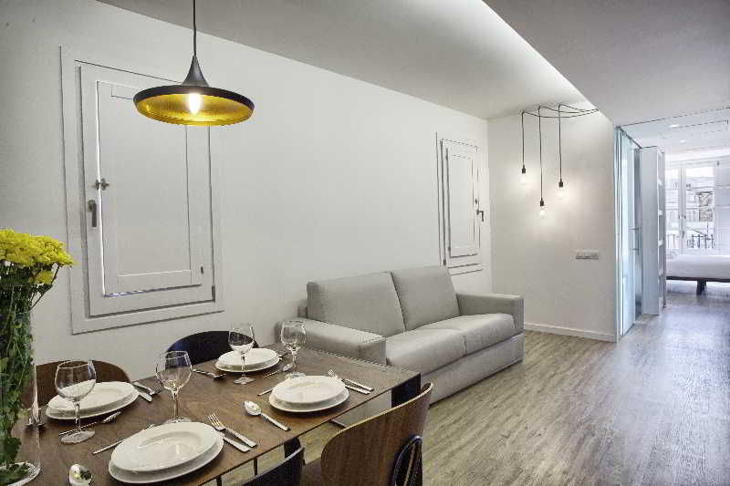 Portaferrissa Apartments