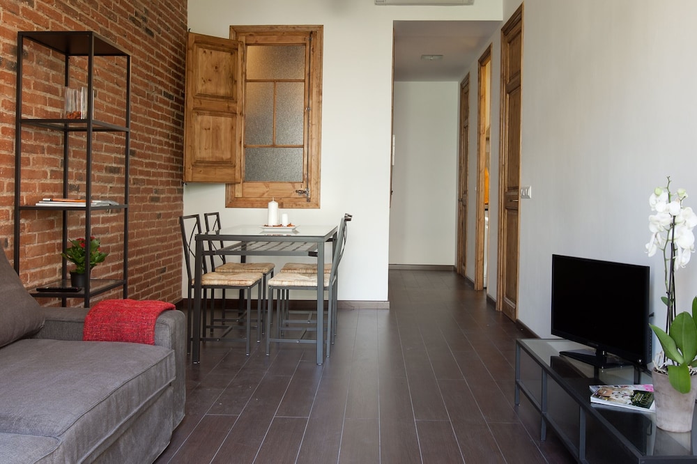 Sagrada Familia Apartments