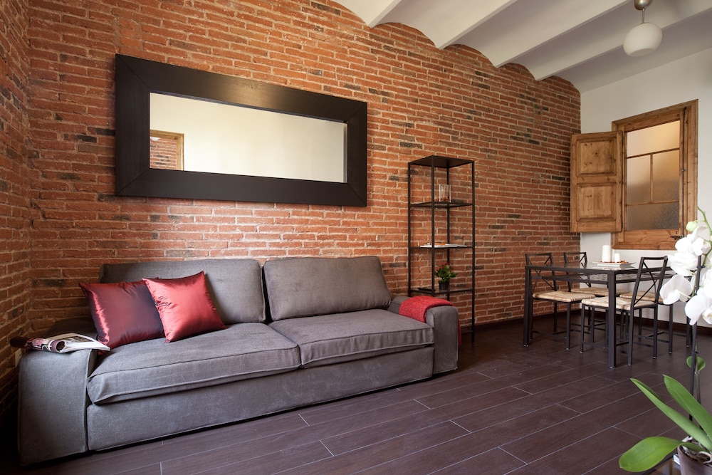 Sagrada Familia Apartments