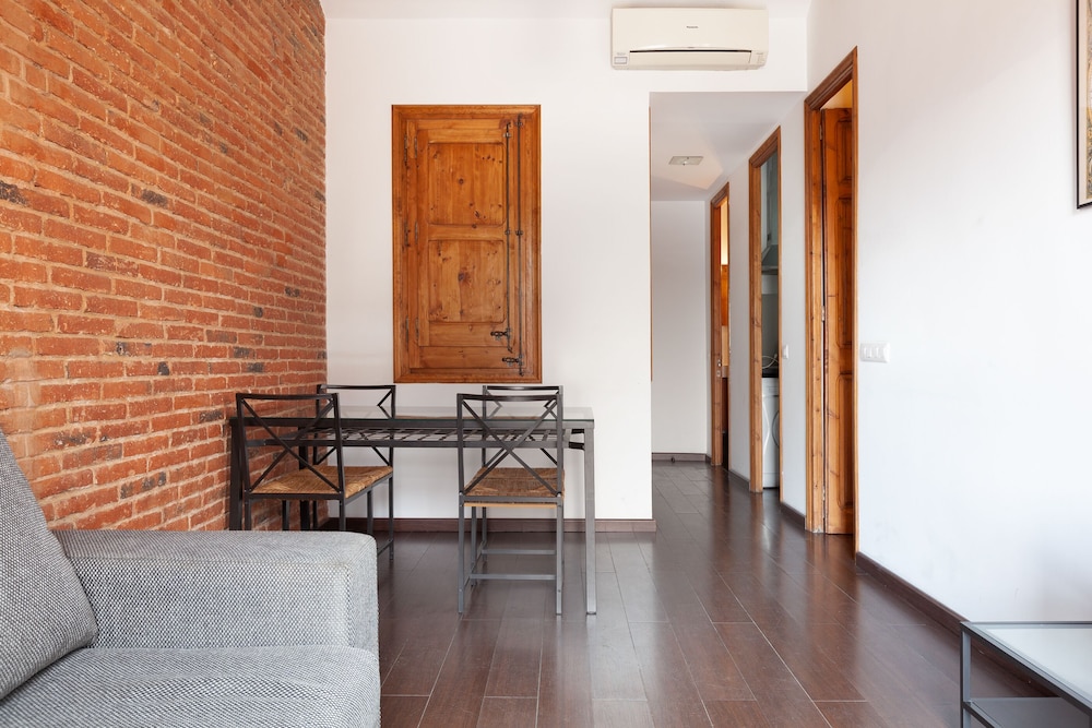 Sagrada Familia Apartments