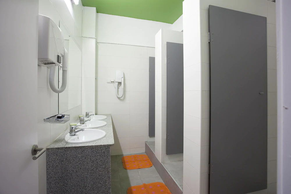 Sant Jordi Hostel Alberg/Lluria