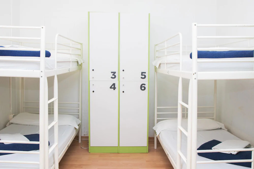 Sant Jordi Hostel Alberg/Lluria
