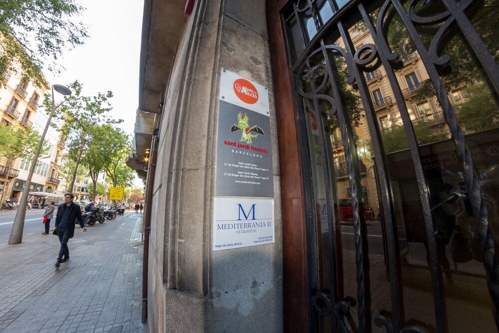 Sant Jordi Hostel Alberg/Lluria