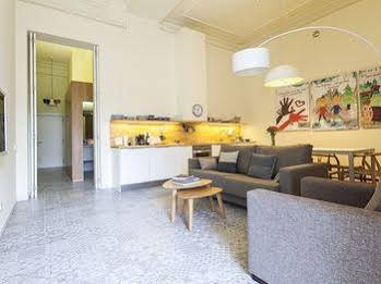 Uma Suites Pau Claris Terrace